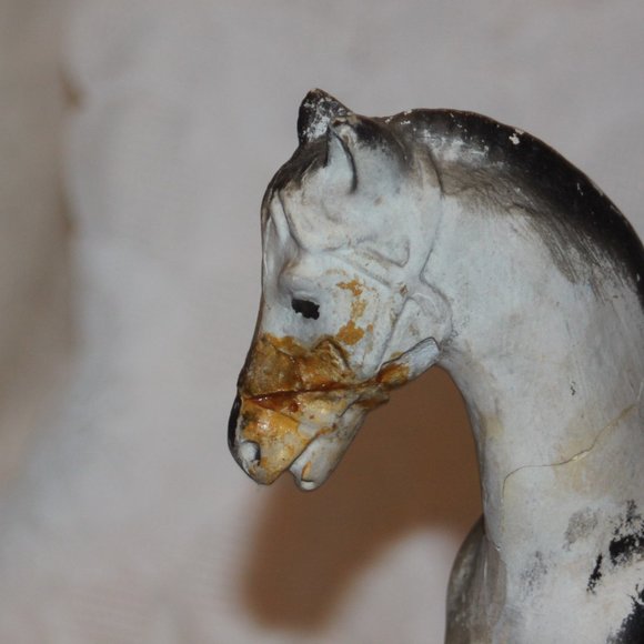 MID-CENTURY 1940s CARNIVAL CHALKWARE HORSE - LARGE (11 INCHES TALL) - Picture 5 of 5